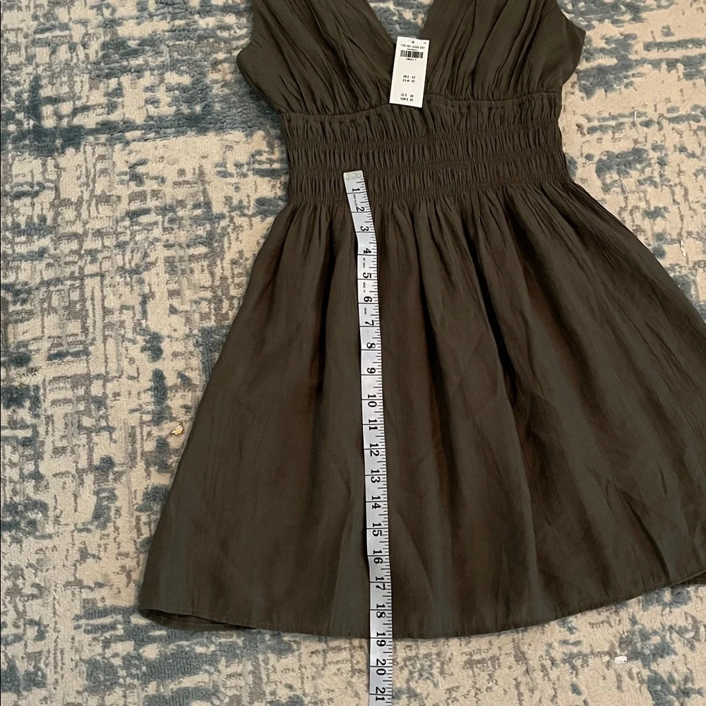 Abercrombie & Fitch Women's Smocked Plunge Crinkle Mini Dress - Small Tall - Picture 10 of 10